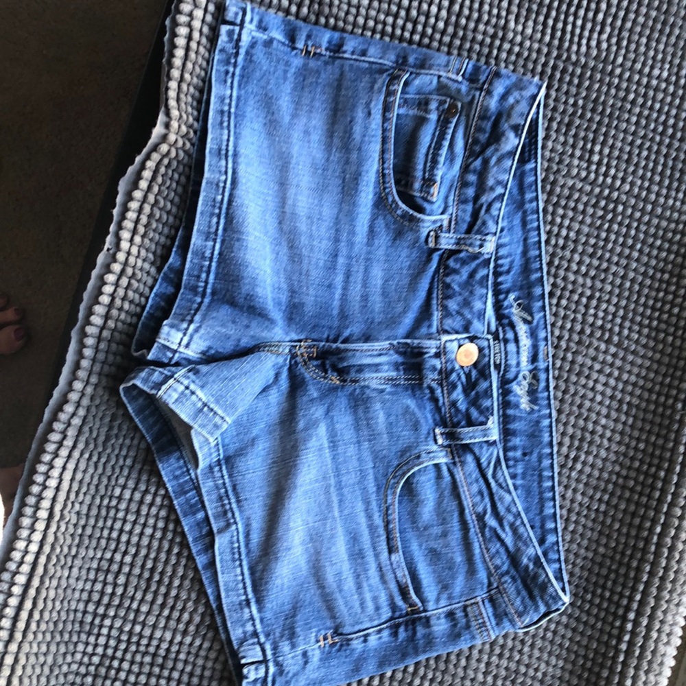American Eagle Stretch size 14 shorts